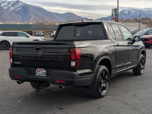 Certified 2025 Honda Ridgeline Black Edition image 3