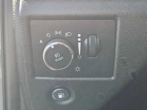 Used 2021 Jeep Grand Cherokee Laredo X RWD image 17