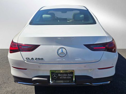 Used 2025 Mercedes-Benz CLA 250 image 7