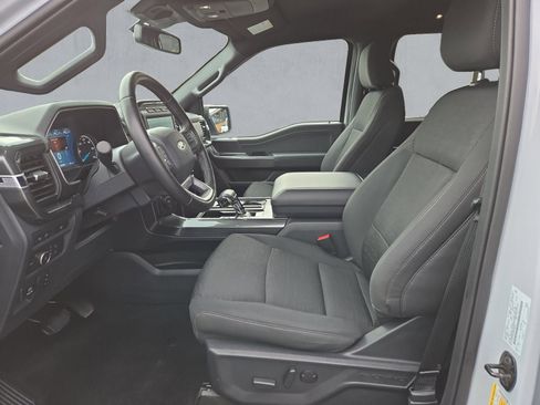 Certified 2022 Ford F150 XLT w/ Equipment Group 302A High image 11