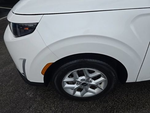 Certified 2024 Kia Soul LX w/ Option Group 015 FWD image 10