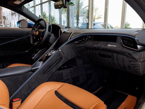 Used 2024 Ferrari Roma image 37