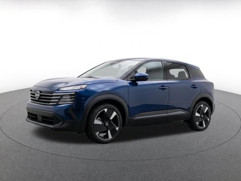 Used 2026 Nissan Kicks SR FWD image 3