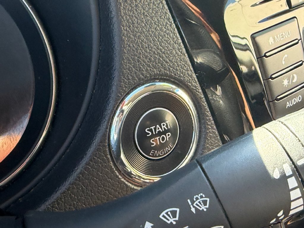 Used 2019 Nissan Rogue SV FWD image 28