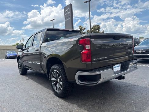 Used 2023 Chevrolet Silverado 1500 LT AWD/4WD image 8