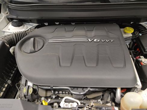 Used 2021 Jeep Cherokee Latitude Lux AWD/4WD image 30