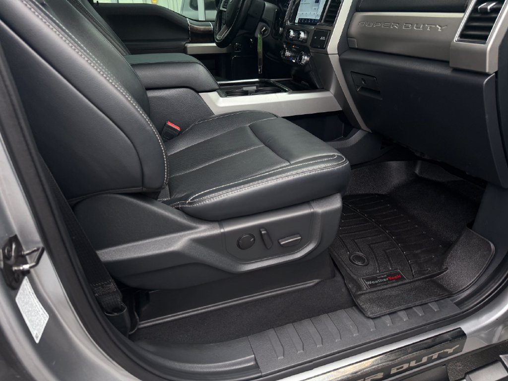 Used 2022 Ford F250 Lariat w/ Black Appearance Package AWD/4WD image 45