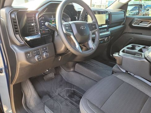 Used 2024 Chevrolet Silverado 1500 RST w/ Z71 Off-Road Package AWD/4WD image 19