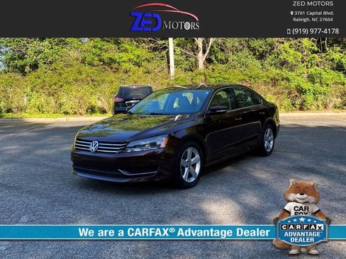 Used 2013 Volkswagen Passat 2.5 SE FWD image 1