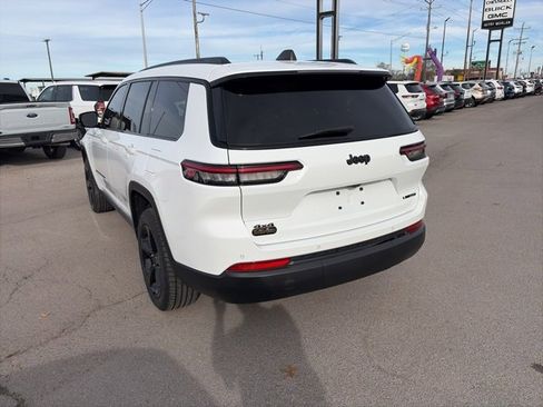 Used 2024 Jeep Grand Cherokee L Limited w/ Black Appearance Package image 4