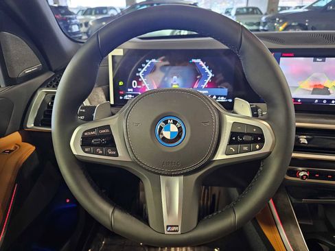 New 2026 BMW X5 xDrive50e w/ M Sport Package image 11