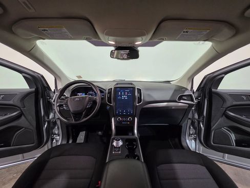 Used 2024 Ford Edge SE w/ Black Appearance Package AWD/4WD image 17