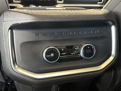 Used 2025 Ford Expedition Max Active image 24