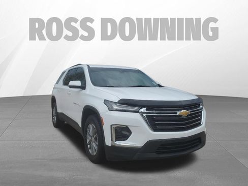 Used 2023 Chevrolet Traverse LT image 3