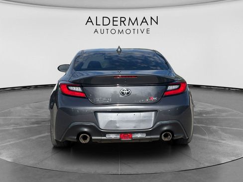 Used 2023 Toyota GR86 RWD image 4
