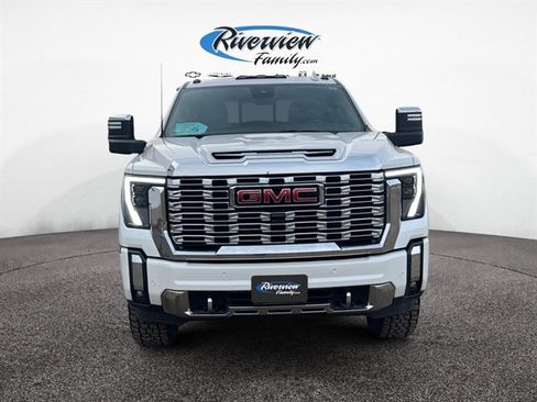Used 2024 GMC Sierra 3500 Denali w/ Denali Reserve Package image 8