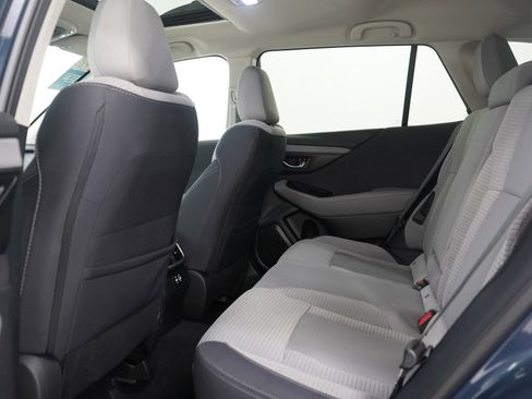 Used 2023 Subaru Outback Premium image 18