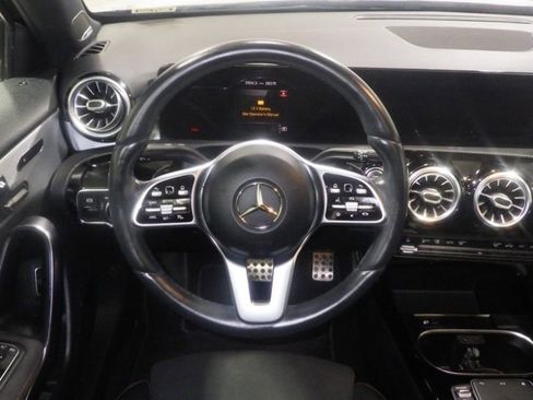 Used 2021 Mercedes-Benz A 220 4MATIC image 9