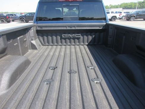 New 2026 GMC Sierra 3500 Denali w/ Denali Reserve Package AWD/4WD image 7