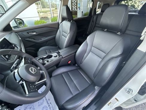 Certified 2023 Nissan Rogue SV w/ SV Premium Package image 15