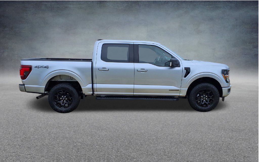 Used 2025 Ford F150 XLT w/ Equipment Group 302A MID AWD/4WD image 8