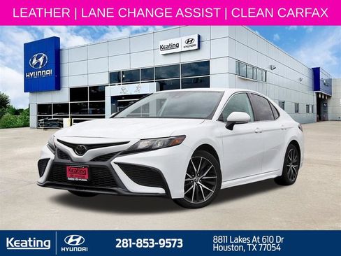 Used 2023 Toyota Camry SE FWD image 1