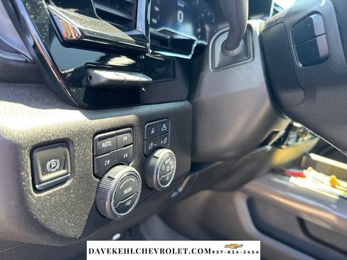 Used 2024 Chevrolet Silverado 2500 ZR2 w/ Technology Package AWD/4WD image 13