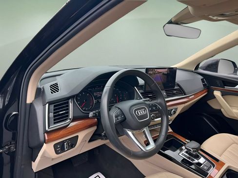 Used 2023 Audi Q5 2.0T Premium w/ Convenience Package AWD/4WD image 18