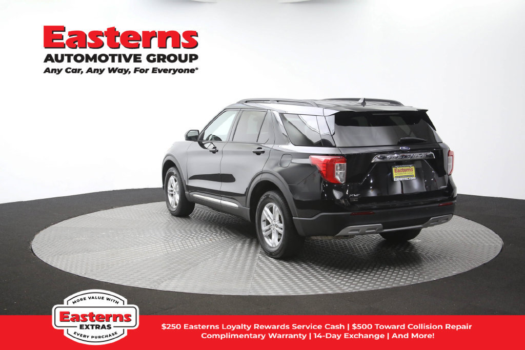 Used 2023 Ford Explorer XLT w/ Equipment Group 202A AWD/4WD image 67