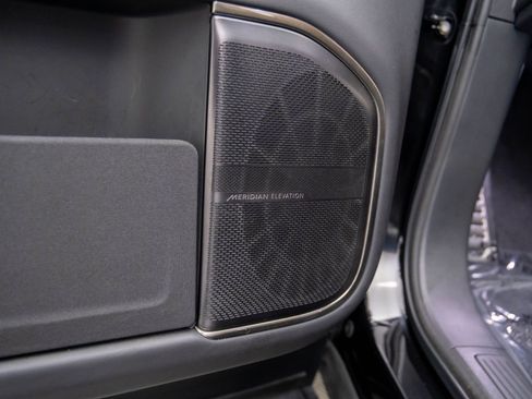 Used 2023 Rivian R1T Adventure image 13