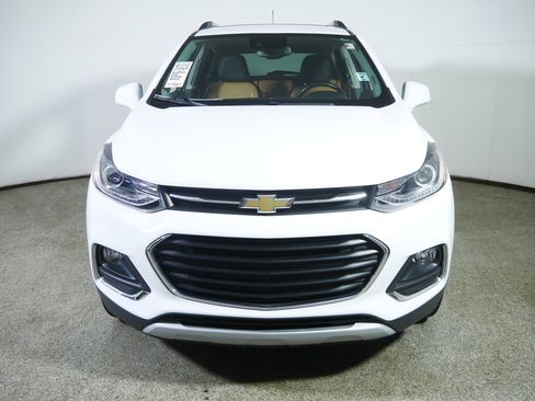 Used 2020 Chevrolet Trax Premier image 2