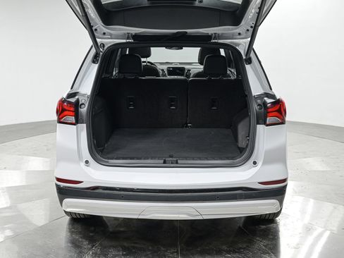 Used 2023 Chevrolet Equinox RS w/ RS Leather Package AWD/4WD image 6