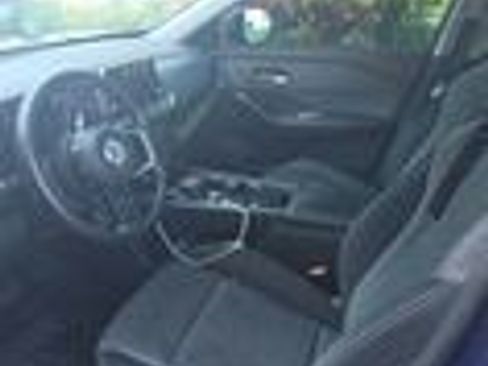 Used 2023 Nissan Rogue SV FWD image 9