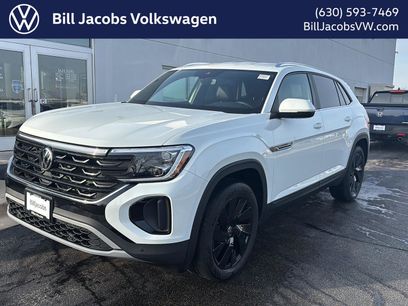 Used 2025 Volkswagen Atlas Cross Sport SE w/ Black Wheel Package