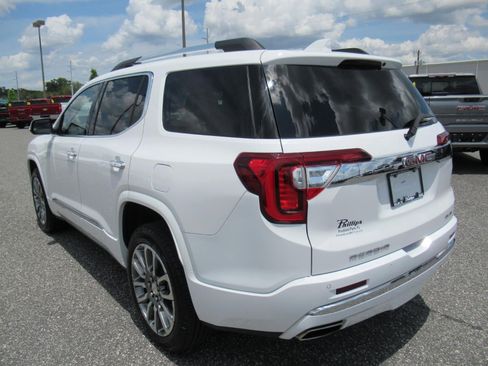 Used 2023 GMC Acadia Denali AWD/4WD image 5