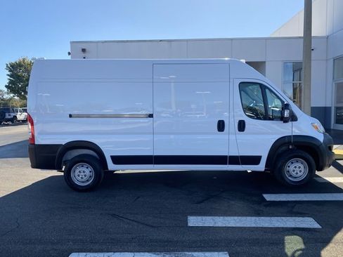 Used 2023 RAM ProMaster 2500 image 9