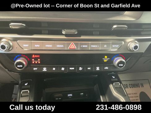 Used 2023 Kia Telluride S AWD/4WD image 19