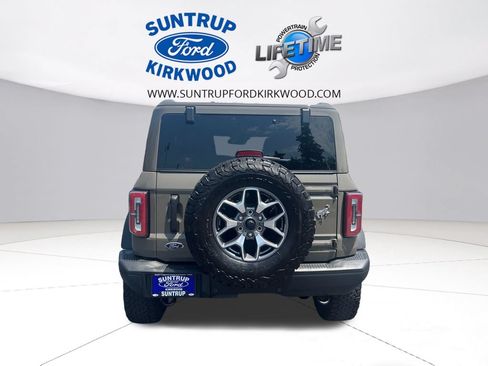 Used 2025 Ford Bronco Badlands AWD/4WD image 4