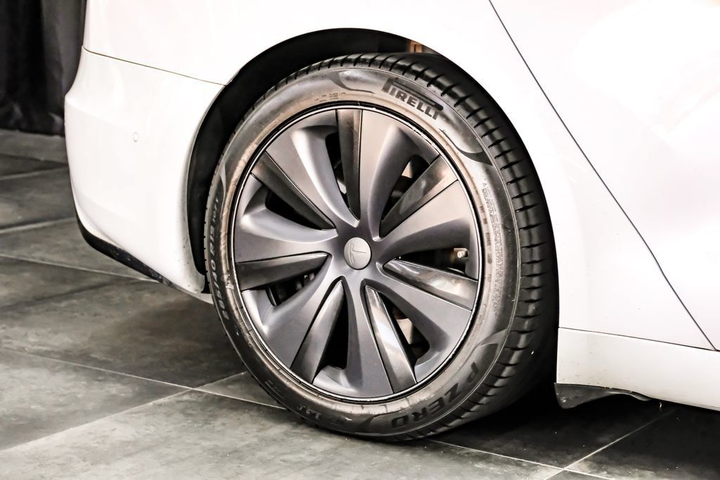 Used 2022 Tesla Model S AWD/4WD image 69