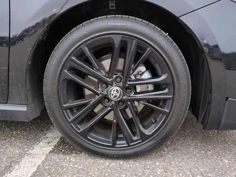 Used 2025 Toyota Camry SE image 11