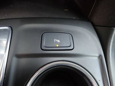 Used 2022 Chevrolet Equinox LT FWD image 24