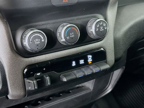 Used 2019 RAM 2500 Tradesman image 16