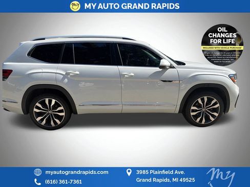 Used 2023 Volkswagen Atlas SEL Premium AWD/4WD image 8