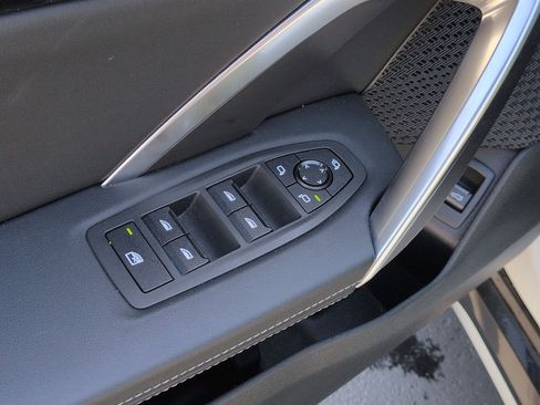 Used 2025 BMW X1 xDrive28i w/ Technology Package image 15