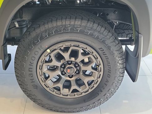 New 2026 Nissan Frontier PRO-4X w/ Pro-4x Convenience Package AWD/4WD image 7