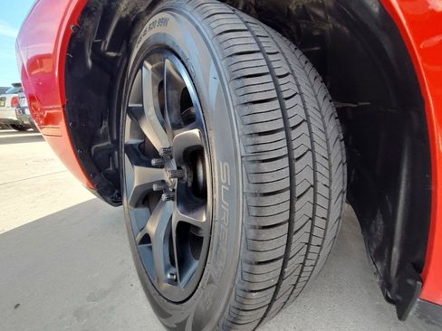 Used 2015 Dodge Challenger SXT Plus w/ Driver Convenience Group RWD image 43