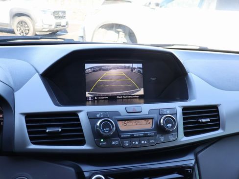 Used 2016 Honda Odyssey Touring Elite image 23