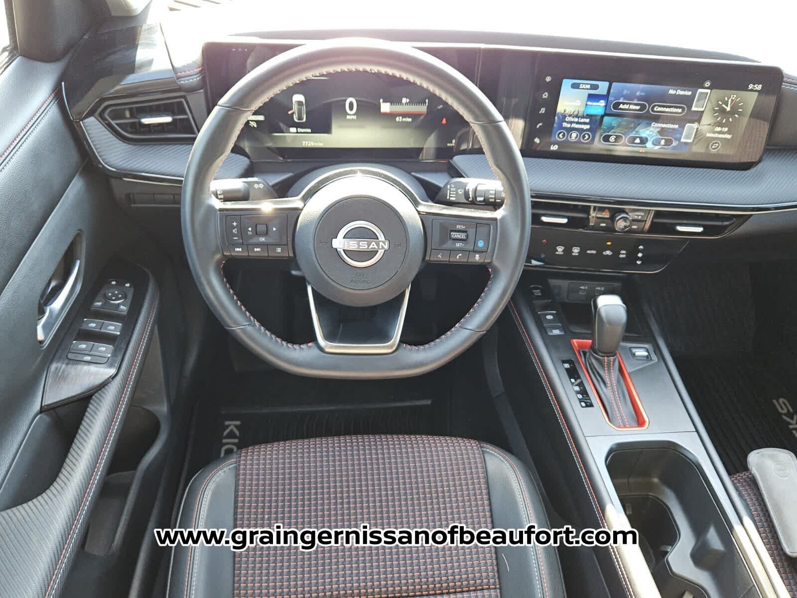 Used 2025 Nissan Kicks SR FWD image 5