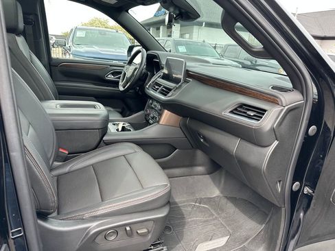 Used 2023 Chevrolet Suburban High Country AWD/4WD image 31