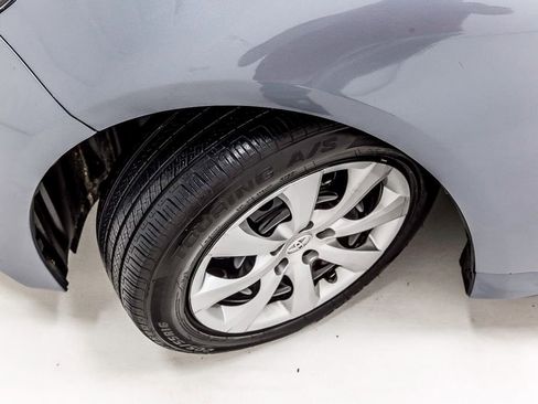 Used 2024 Toyota Corolla LE FWD image 11